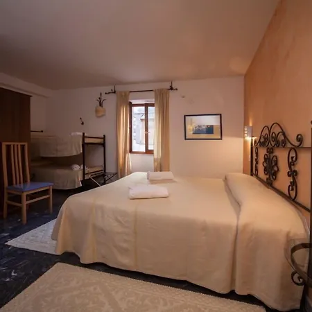 Su Ghindalu Apartamento *