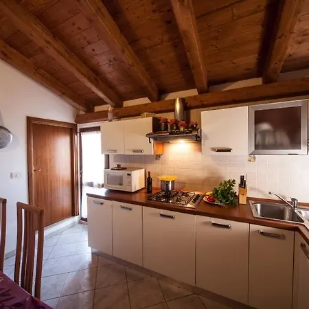 Apartment Su Ghindalu